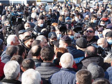 Ermenistan başbakanı Nikol Paşinyan önderliğindeki Yas Yürüyüşü, 19 Aralık 2020 'de vatanları Artsakh Cumhuriyeti' ni Azero-Türkçe terörizmden korumaya çalışırken ölenleri anmak için düzenlendi.