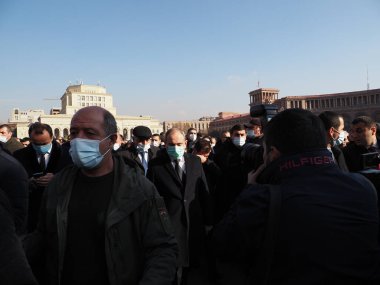 Ermenistan başbakanı Nikol Paşinyan önderliğindeki Yas Yürüyüşü, 19 Aralık 2020 'de vatanları Artsakh Cumhuriyeti' ni Azero-Türkçe terörizmden korumaya çalışırken ölenleri anmak için düzenlendi.