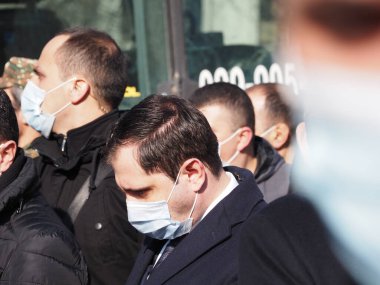 Ermenistan başbakanı Nikol Paşinyan önderliğindeki Yas Yürüyüşü, 19 Aralık 2020 'de vatanları Artsakh Cumhuriyeti' ni Azero-Türkçe terörizmden korumaya çalışırken ölenleri anmak için düzenlendi.