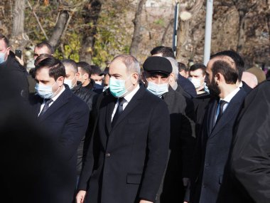Ermenistan başbakanı Nikol Paşinyan önderliğindeki Yas Yürüyüşü, 19 Aralık 2020 'de vatanları Artsakh Cumhuriyeti' ni Azero-Türkçe terörizmden korumaya çalışırken ölenleri anmak için düzenlendi.