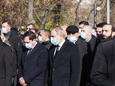 Ermenistan başbakanı Nikol Paşinyan önderliğindeki Yas Yürüyüşü, 19 Aralık 2020 'de vatanları Artsakh Cumhuriyeti' ni Azero-Türkçe terörizmden korumaya çalışırken ölenleri anmak için düzenlendi.