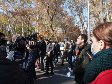 Ermenistan başbakanı Nikol Paşinyan önderliğindeki Yas Yürüyüşü, 19 Aralık 2020 'de vatanları Artsakh Cumhuriyeti' ni Azero-Türkçe terörizmden korumaya çalışırken ölenleri anmak için düzenlendi.