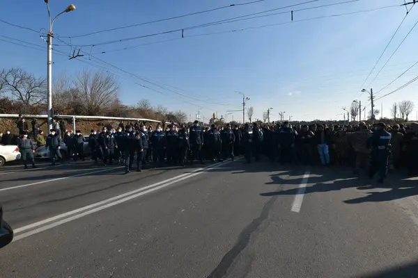 Ermenistan başbakanı Nikol Paşinyan önderliğindeki Yas Yürüyüşü, 19 Aralık 2020 'de vatanları Artsakh Cumhuriyeti' ni Azero-Türkçe terörizmden korumaya çalışırken ölenleri anmak için düzenlendi.