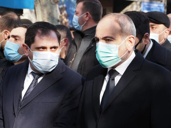 Ermenistan başbakanı Nikol Paşinyan önderliğindeki Yas Yürüyüşü, 19 Aralık 2020 'de vatanları Artsakh Cumhuriyeti' ni Azero-Türkçe terörizmden korumaya çalışırken ölenleri anmak için düzenlendi.