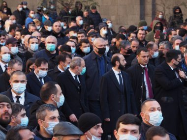 Ermenistan başbakanı Nikol Paşinyan önderliğindeki Yas Yürüyüşü, 19 Aralık 2020 'de vatanları Artsakh Cumhuriyeti' ni Azero-Türkçe terörizmden korumaya çalışırken ölenleri anmak için düzenlendi.