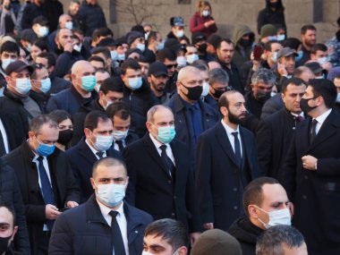 Ermenistan başbakanı Nikol Paşinyan önderliğindeki Yas Yürüyüşü, 19 Aralık 2020 'de vatanları Artsakh Cumhuriyeti' ni Azero-Türkçe terörizmden korumaya çalışırken ölenleri anmak için düzenlendi.