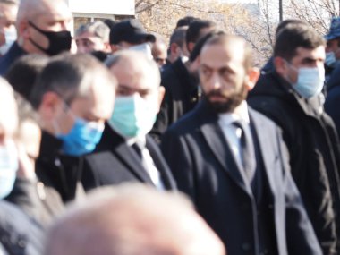 Ermenistan başbakanı Nikol Paşinyan önderliğindeki Yas Yürüyüşü, 19 Aralık 2020 'de vatanları Artsakh Cumhuriyeti' ni Azero-Türkçe terörizmden korumaya çalışırken ölenleri anmak için düzenlendi.