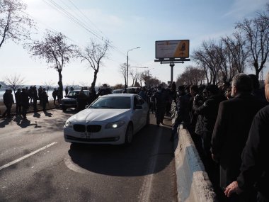 Ermenistan başbakanı Nikol Paşinyan önderliğindeki Yas Yürüyüşü, 19 Aralık 2020 'de vatanları Artsakh Cumhuriyeti' ni Azero-Türkçe terörizmden korumaya çalışırken ölenleri anmak için düzenlendi.