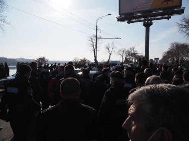 Ermenistan başbakanı Nikol Paşinyan önderliğindeki Yas Yürüyüşü, 19 Aralık 2020 'de vatanları Artsakh Cumhuriyeti' ni Azero-Türkçe terörizmden korumaya çalışırken ölenleri anmak için düzenlendi.