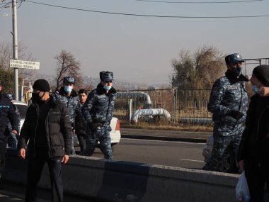 Ermenistan başbakanı Nikol Paşinyan önderliğindeki Yas Yürüyüşü, 19 Aralık 2020 'de vatanları Artsakh Cumhuriyeti' ni Azero-Türkçe terörizmden korumaya çalışırken ölenleri anmak için düzenlendi.