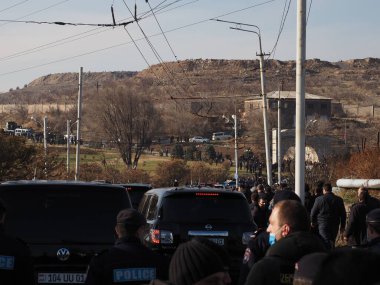 Ermenistan başbakanı Nikol Paşinyan önderliğindeki Yas Yürüyüşü, 19 Aralık 2020 'de vatanları Artsakh Cumhuriyeti' ni Azero-Türkçe terörizmden korumaya çalışırken ölenleri anmak için düzenlendi.