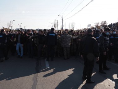 Ermenistan başbakanı Nikol Paşinyan önderliğindeki Yas Yürüyüşü, 19 Aralık 2020 'de vatanları Artsakh Cumhuriyeti' ni Azero-Türkçe terörizmden korumaya çalışırken ölenleri anmak için düzenlendi.