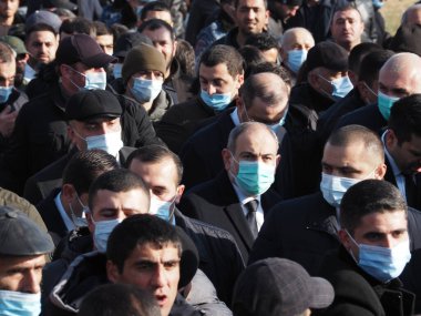 Ermenistan başbakanı Nikol Paşinyan önderliğindeki Yas Yürüyüşü, 19 Aralık 2020 'de vatanları Artsakh Cumhuriyeti' ni Azero-Türkçe terörizmden korumaya çalışırken ölenleri anmak için düzenlendi.