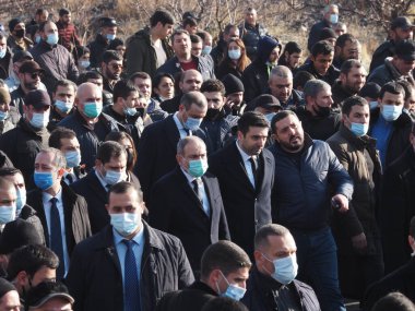 Ermenistan başbakanı Nikol Paşinyan önderliğindeki Yas Yürüyüşü, 19 Aralık 2020 'de vatanları Artsakh Cumhuriyeti' ni Azero-Türkçe terörizmden korumaya çalışırken ölenleri anmak için düzenlendi.