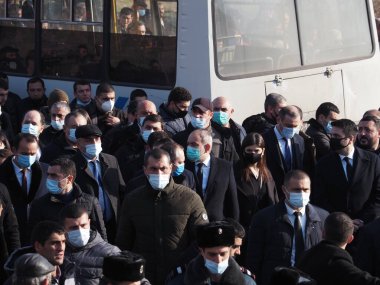 Ermenistan başbakanı Nikol Paşinyan önderliğindeki Yas Yürüyüşü, 19 Aralık 2020 'de vatanları Artsakh Cumhuriyeti' ni Azero-Türkçe terörizmden korumaya çalışırken ölenleri anmak için düzenlendi.