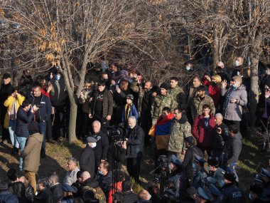 Ermenistan başbakanı Nikol Paşinyan önderliğindeki Yas Yürüyüşü, 19 Aralık 2020 'de vatanları Artsakh Cumhuriyeti' ni Azero-Türkçe terörizmden korumaya çalışırken ölenleri anmak için düzenlendi.