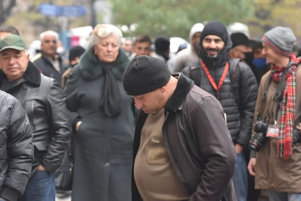 Türk azerbaijani teröristlerinin 10 Aralık 2020 'de Artsakh Cumhuriyeti' nin barışçıl sakinlerine karşı yürüttüğü saldırının ardından Erivan 'da hükümet ve pashinan karşıtı protestolar düzenlendi.