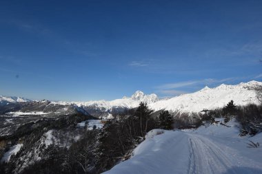 Kış Ushguli 'de Kafkasya Dağları' nda Samegrelo-Zemo Svaneti Bölgesi, Gürcistan