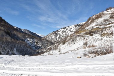 Kış Ushguli 'de Kafkasya Dağları' nda Samegrelo-Zemo Svaneti Bölgesi, Gürcistan