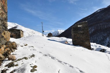 Kış Ushguli 'de Kafkasya Dağları' nda Samegrelo-Zemo Svaneti Bölgesi, Gürcistan
