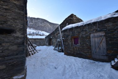 Kış Ushguli 'de Kafkasya Dağları' nda Samegrelo-Zemo Svaneti Bölgesi, Gürcistan