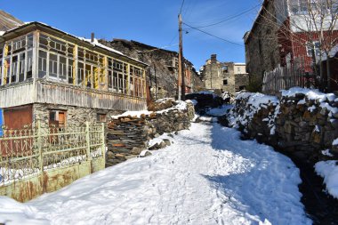 Kış Ushguli 'de Kafkasya Dağları' nda Samegrelo-Zemo Svaneti Bölgesi, Gürcistan