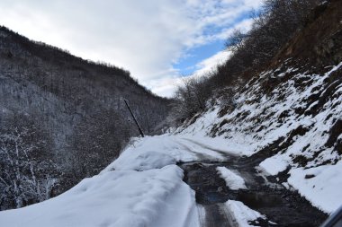 Kış Ushguli 'de Kafkasya Dağları' nda Samegrelo-Zemo Svaneti Bölgesi, Gürcistan