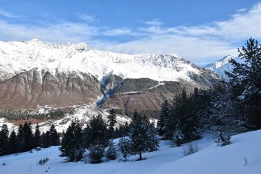 Kış Ushguli 'de Kafkasya Dağları' nda Samegrelo-Zemo Svaneti Bölgesi, Gürcistan