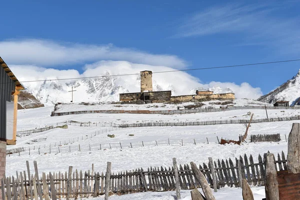 Kış Ushguli 'de Kafkasya Dağları' nda Samegrelo-Zemo Svaneti Bölgesi, Gürcistan