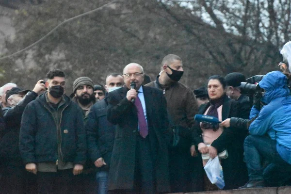 2020年12月9日土耳其阿泽里亚尼恐怖分子对阿尔扎赫共和国和平居民发动侵略战争后 埃里温的反政府反普希宁抗议活动 — 图库照片