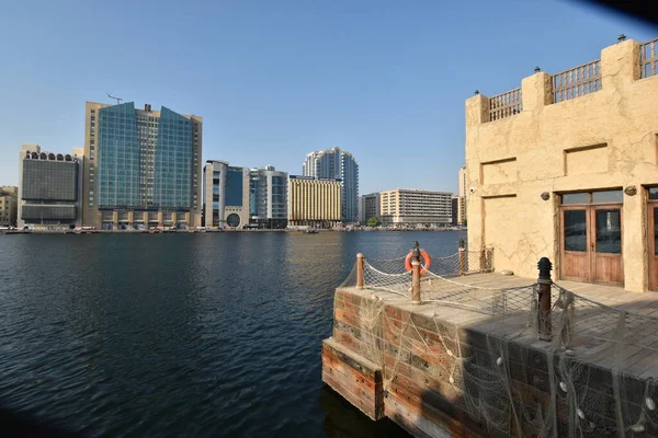 Eski Dubai, Dubai, Birleşik Arap Emirlikleri 'nin tarihi Arap binaları.