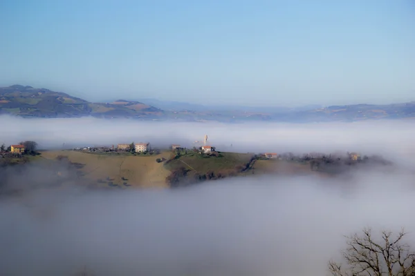 Misty landscape — Stock Photo, Image