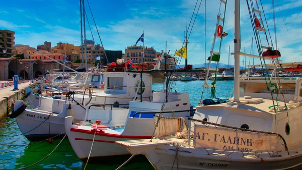 Heraklion Grécia Agosto 2020 Barcos Porto Histórico Cidade Heraklion Ilha — Fotografia de Stock