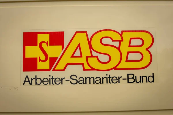 ベルリン ドイツ 2021年7月24日 救急車のドイツの援助機関Asb Arbeiter Samariter Bundのロゴ — ストック写真