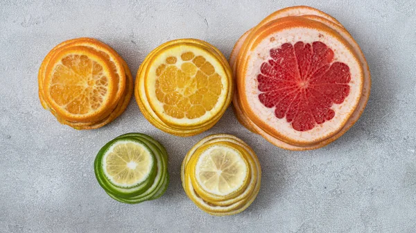 Slices Fresh Citrus Fruits Grapefruit Orange Tangerine Lemon Lime — Stock Photo, Image