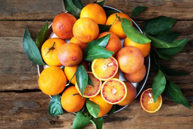 Taze narenciye, portakal ve mandalina.