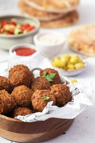 Vegetarisches Gericht Falafel Bällchen Aus Gewürzten Kichererbsen — Stockfoto