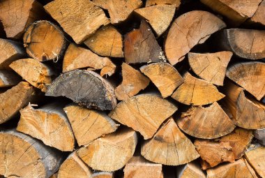 Şömine için kesilen odunların arka planı