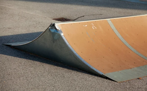 Ένα Άλμα Skateboard Για Κόλπα — Φωτογραφία Αρχείου