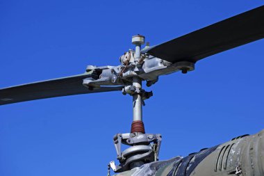 Pervane bıçağı ve askeri helikopter için motor parçası. 