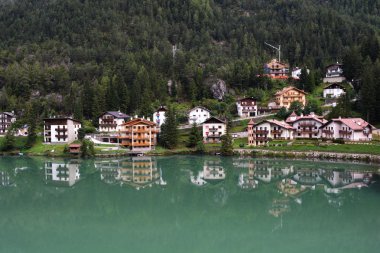 Alleghe meer Italië