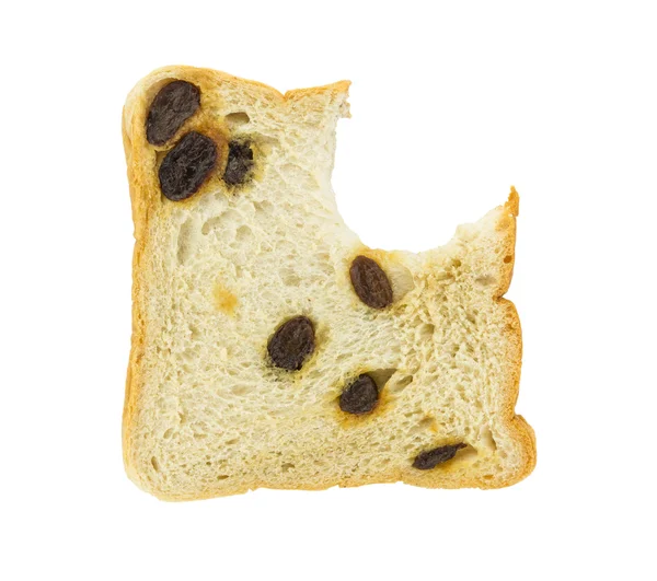Isırıldı kuru üzüm ekmek izole üzerinde beyaz arka plan — Stok fotoğraf