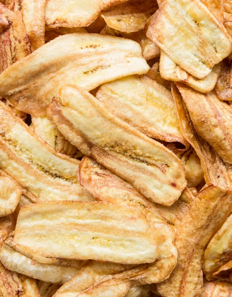 Batatas fritas de banana fatiadas crocantes — Fotografia de Stock