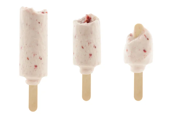 Uppsättning av bitten strawberry popsicle — Stockfoto