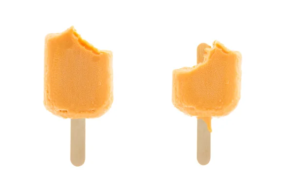 Paleta de leche de té picada aislada sobre fondo blanco —  Fotos de Stock