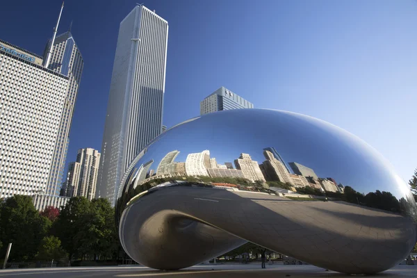 Escultura Cloud Gate en Millenium Park, Chicago, Il, EE.UU. — Foto de Stock