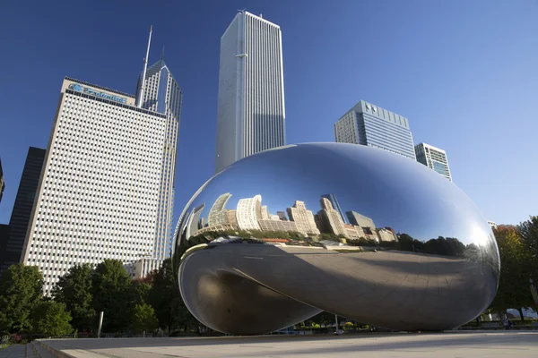 Escultura Cloud Gate en Millenium Park, Chicago, Il, EE.UU. — Foto de Stock