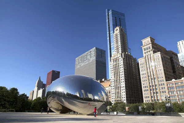 Escultura Cloud Gate en Millenium Park, Chicago, Il, EE.UU. — Foto de Stock