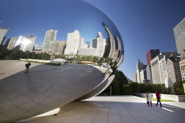 Escultura Cloud Gate en Millenium Park, Chicago, Il, EE.UU. — Foto de Stock