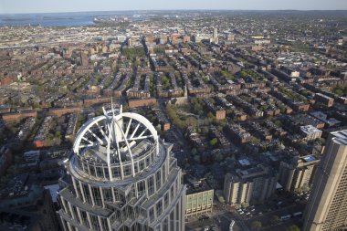 Boston'ın panoramik olarak Prudential kulesinden görülür